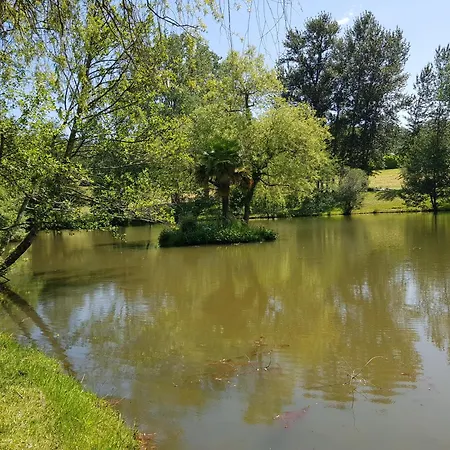 Camping Les Etangs De Plessac Parque de Campismo